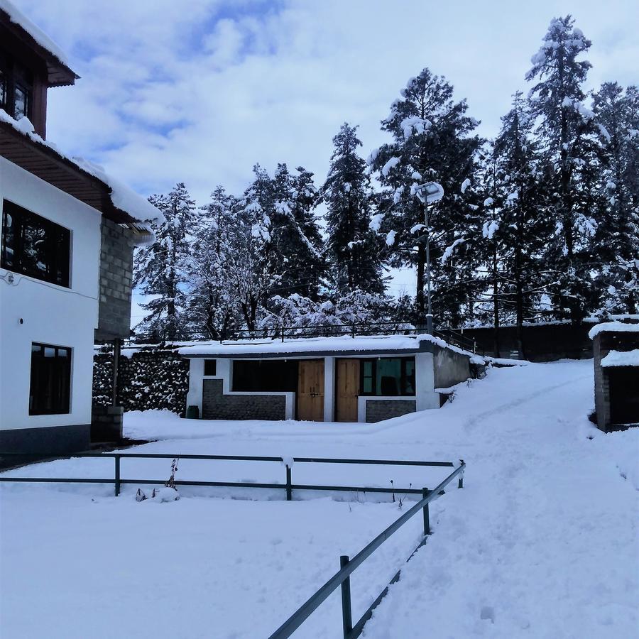 Hotel Gulmarg House Exterior photo